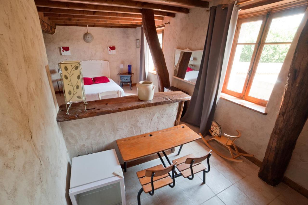Ferme De Malo Bed & Breakfast Etrigny Exterior photo